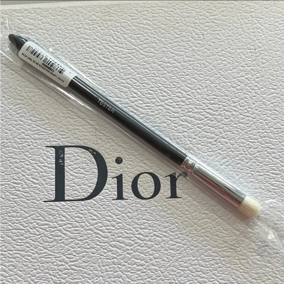 DIOR Large Smudging Brush 23 - Picture 3 of 5